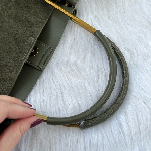 HOUSE OF HARLOW 1960 Luxe Suede Olive Green and Gold Satchel - Picture 9 of 9